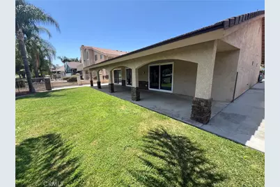 23295 Continental Drive, Canyon Lake, CA 92587 - Photo 13