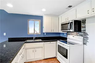 24311 Canyon Lake Dr, Canyon Lake, CA 92587 - Photo 5