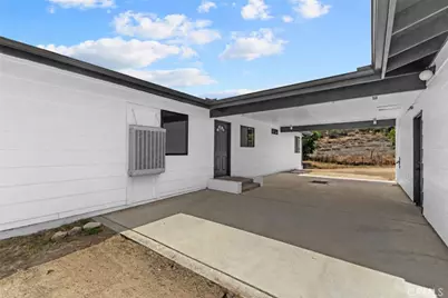 40585 Lakeshore Boulevard, Aguanga, CA 92536 - Photo 5