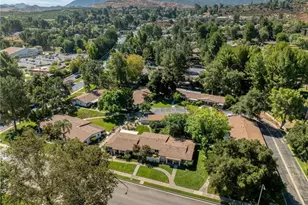 19368 Ave Of The Oaks, Newhall, CA 91321 - Photo 31