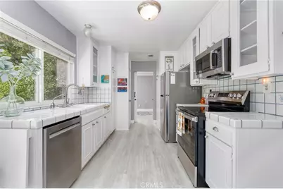 19368 Avenue Of The Oaks, Newhall, CA 91321 - Photo 13