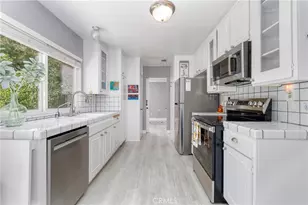19368 Ave Of The Oaks, Newhall, CA 91321 - Photo 13