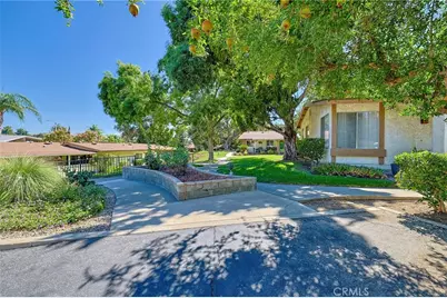 19368 Avenue Of The Oaks, Newhall, CA 91321 - Photo 27