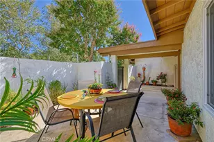 19368 Ave Of The Oaks, Newhall, CA 91321 - Photo 5