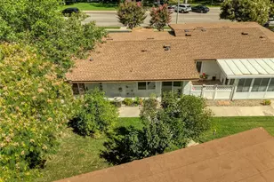19368 Ave Of The Oaks, Newhall, CA 91321 - Photo 23