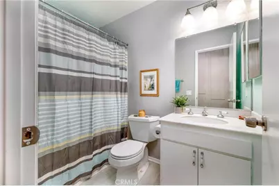 19368 Avenue Of The Oaks, Newhall, CA 91321 - Photo 17