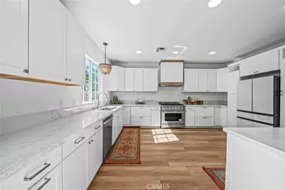 34782 Grotto Hills Drive, Winchester, CA 92596 - Photo 21