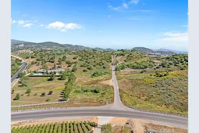 1 Avenida La Cresta, Murrieta, CA 92563 - Photo 9