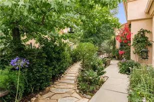 37849 Bear View Cir, Murrieta, CA 92562 - Photo 5