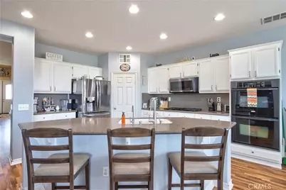 31880 Serrento, Murrieta, CA 92563 - Photo 9