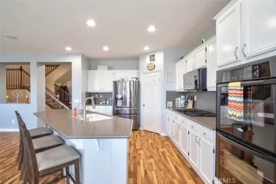 31880 Serrento, Murrieta, CA 92563 - Photo 11