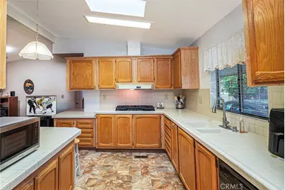 150 San Carlos Drive, Hemet, CA 92543 - Photo 9