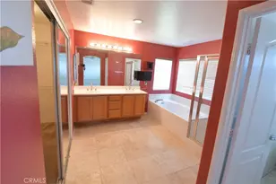 23281 Highland Oaks Ct, Wildomar, CA 92595 - Photo 21