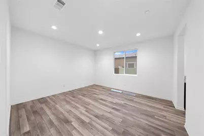 34389 Blairwood Street, Murrieta, CA 92563 - Photo 9