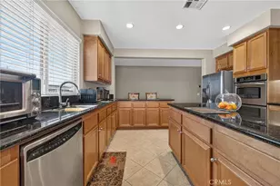 8418 Lourenco Ln, Eastvale, CA 92880 - Photo 11