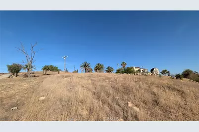 1 Hill Avenue, Lake Elsinore, CA 92530 - Photo 7
