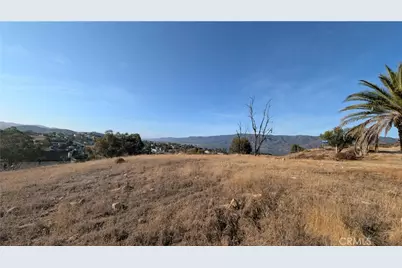 1 Hill Avenue, Lake Elsinore, CA 92530 - Photo 9