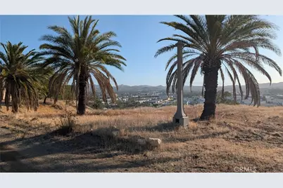 2 Hill Avenue, Lake Elsinore, CA 92530 - Photo 5