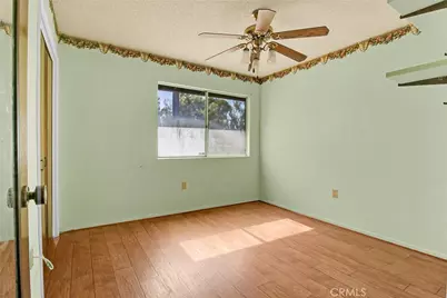27307 Hemet, Hemet, CA 92544 - Photo 11