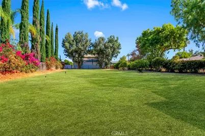 27307 Hemet, Hemet, CA 92544 - Photo 23