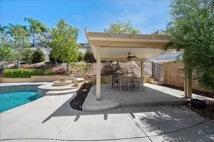 46324 Durango Dr, Temecula, CA 92592 - Photo 5