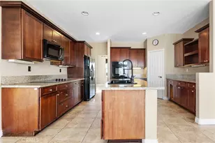 21330 Camino Arriba, Murrieta, CA 92562 - Photo 13