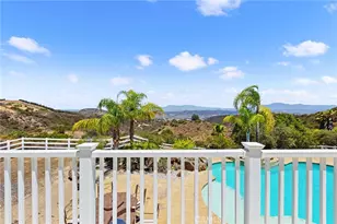 21330 Camino Arriba, Murrieta, CA 92562 - Photo 19