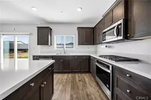 28356 Fressia Dr, Winchester, CA 92596 - Photo 13