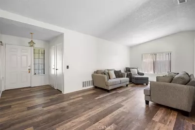 1539 Teton, San Bernardino, CA 92407 - Photo 5
