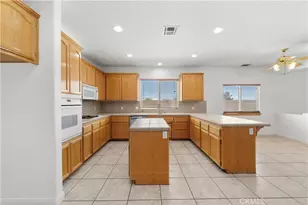 12922 Lompoc, Apple Valley, CA 92308 - Photo 7