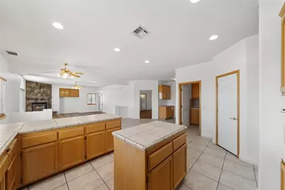 12922 Lompoc, Apple Valley, CA 92308 - Photo 9