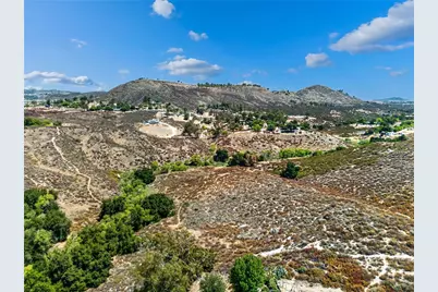 28610 Via Arboleda, Murrieta, CA 92563 - Photo 31