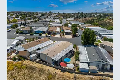 28610 Via Arboleda, Murrieta, CA 92563 - Photo 5