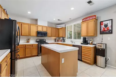 13293 Lilyrose Street, Eastvale, CA 92880 - Photo 7