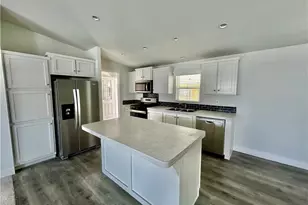 2205 W Acacia Ave, Hemet, CA 92545 - Photo 5