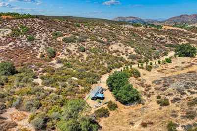 40200 E Benton Road, Hemet, CA 92544 - Photo 27