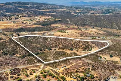 40200 E Benton Road, Hemet, CA 92544 - Photo 33