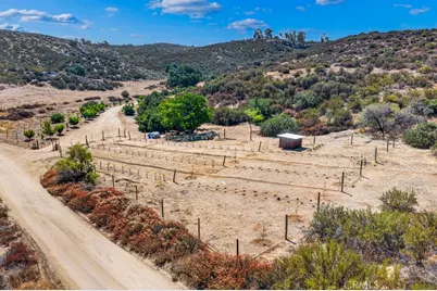 40200 E Benton Road, Hemet, CA 92544 - Photo 7