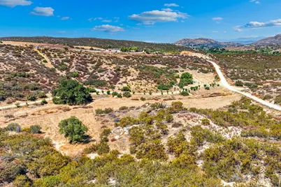 40200 E Benton Road, Hemet, CA 92544 - Photo 19