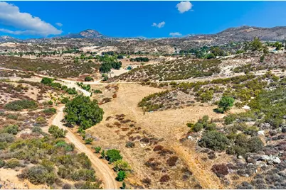 40200 E Benton Road, Hemet, CA 92544 - Photo 23