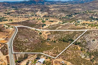 40200 E Benton Road, Hemet, CA 92544 - Photo 35