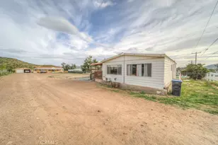 32986 Grand Ave, Winchester, CA 92596 - Photo 57