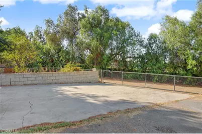 18580 Decker, Perris, CA 92570 - Photo 25