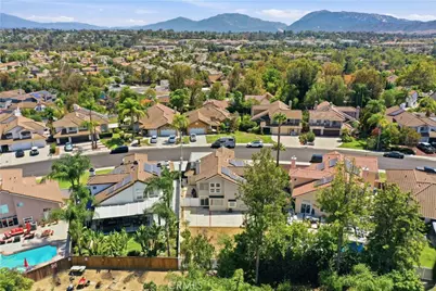 42018 Avenida Vista Ladera, Temecula, CA 92591 - Photo 41