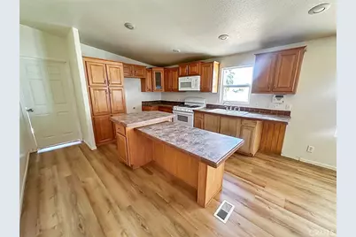 2450 E Hobsonway #10, Blythe, CA 92225 - Photo 3