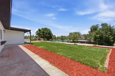 31750 Florida, Redlands, CA 92373 - Photo 37