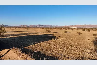 4 Stoddard Wells Road, Apple Valley, CA 92307 - Photo 13