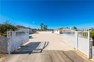 22475 Loch Lomond Dr, Canyon Lake, CA 92587 - Photo 3