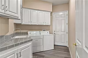 22330 Village Way, Canyon Lake, CA 92587 - Photo 37