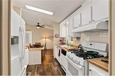 1250 N Kirby #99, Hemet, CA 92545 - Photo 13